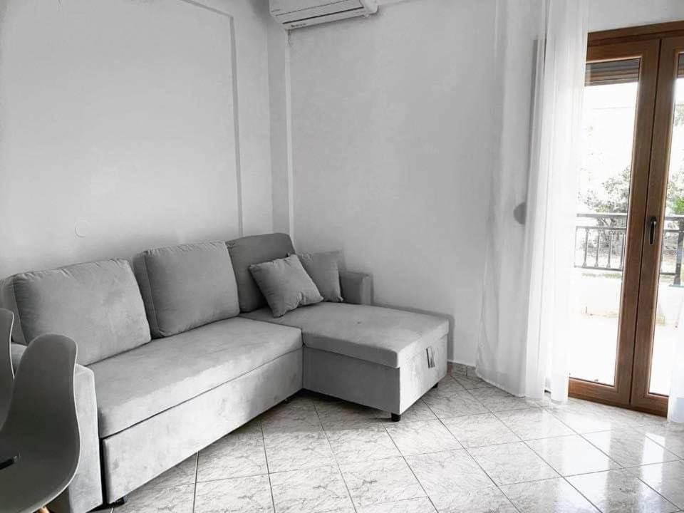 Chris Apartment Vasilikí Eksteriør billede
